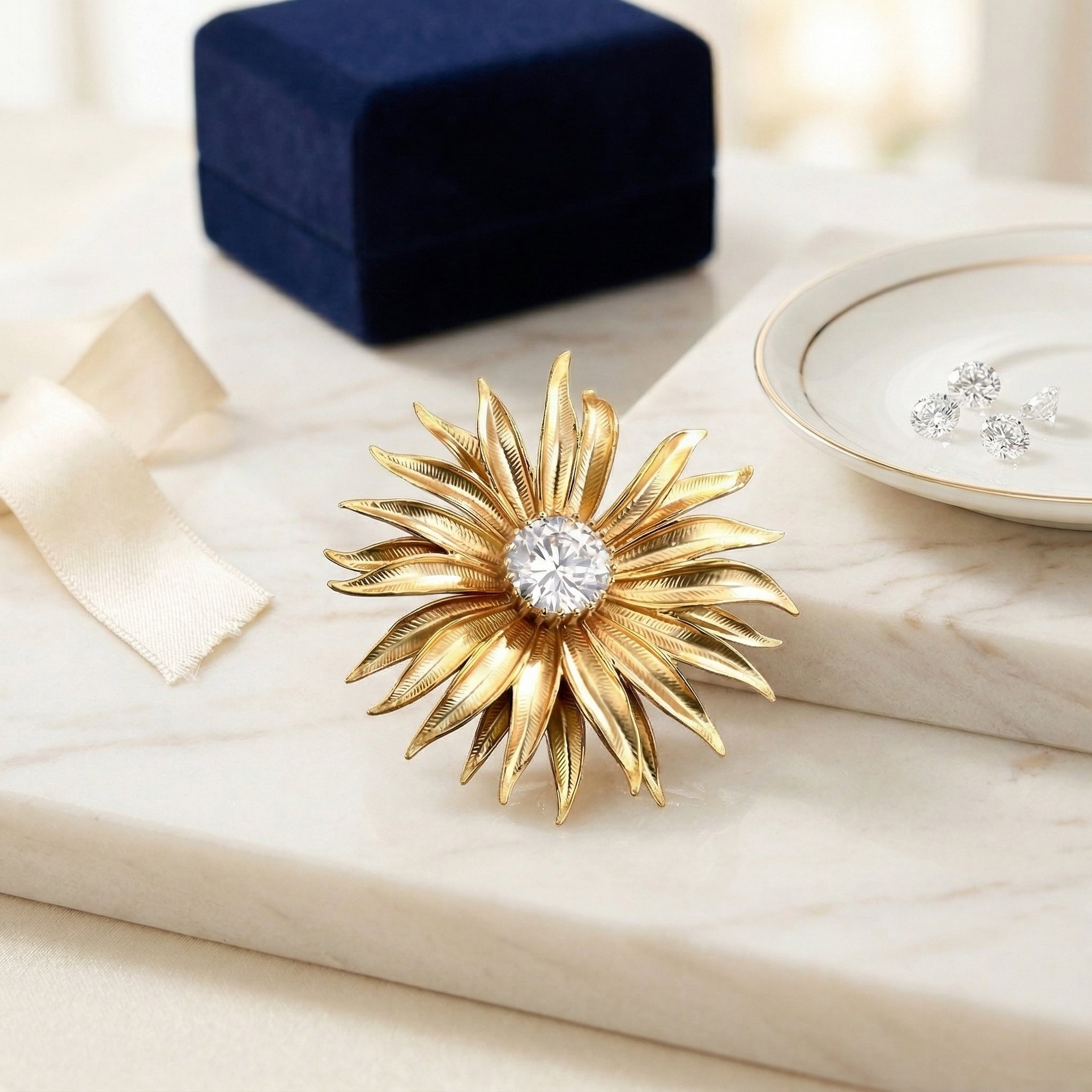 Are Brooches Back? Why the Brooch Trend Is Dominating 2026