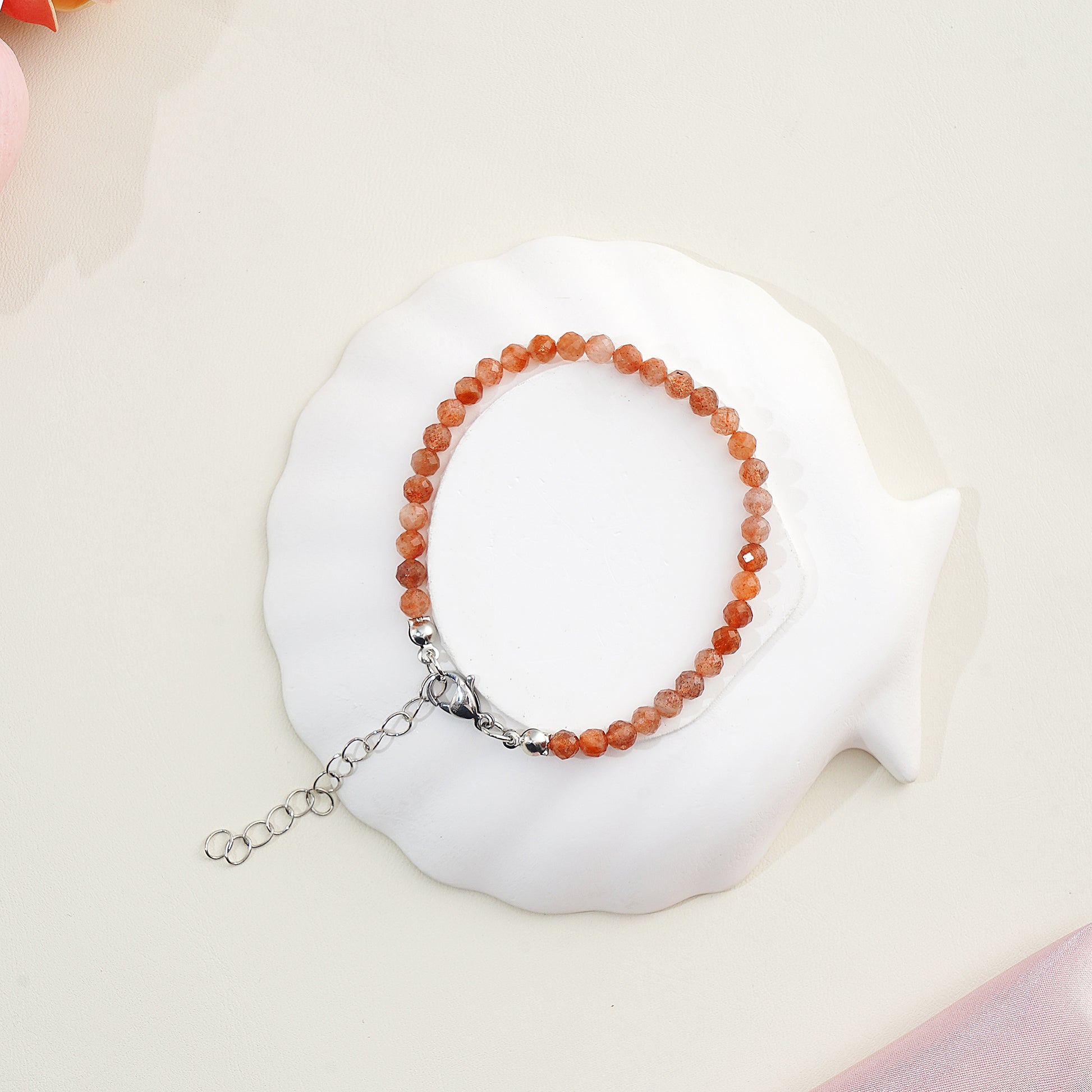 Bracelet with red beads