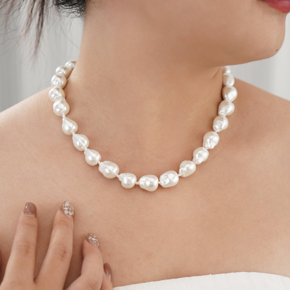 10-12mm White Baroque Fresh Water Shell Pearl Necklace in 18"-Stars and Vogue