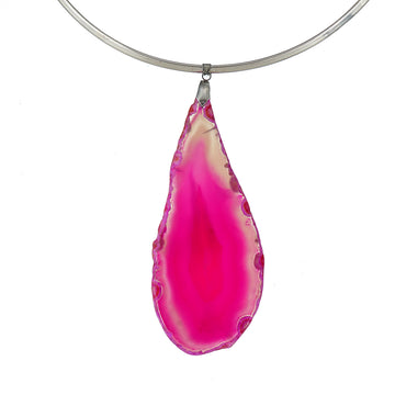 Fuchsia Slice Agate Pendant Necklace Jewelry with Surgical Steel Collar Neck Wire