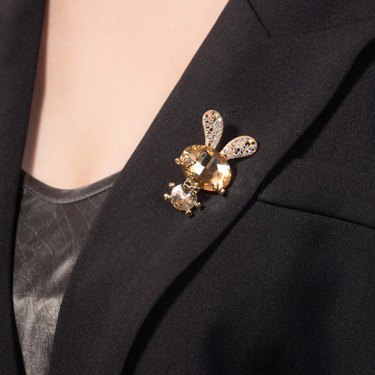 Bunny Brooch Pin Jewelry with Crystals