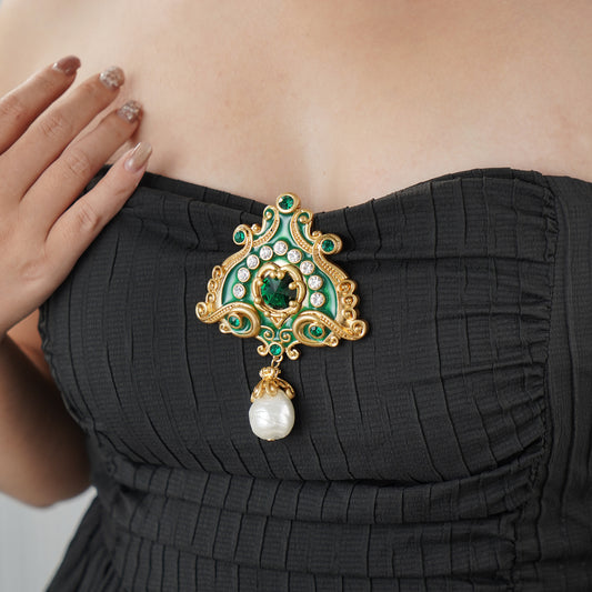 Art Nouveau inspired Brooch with Simulated Diamond and Pearl in Yellow Gold over Brass- Stars and Vogue