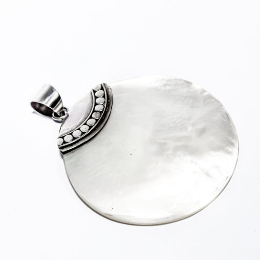 Enchanting Bali Handmade Mother Of Pearl Pendant in Sterling Silver