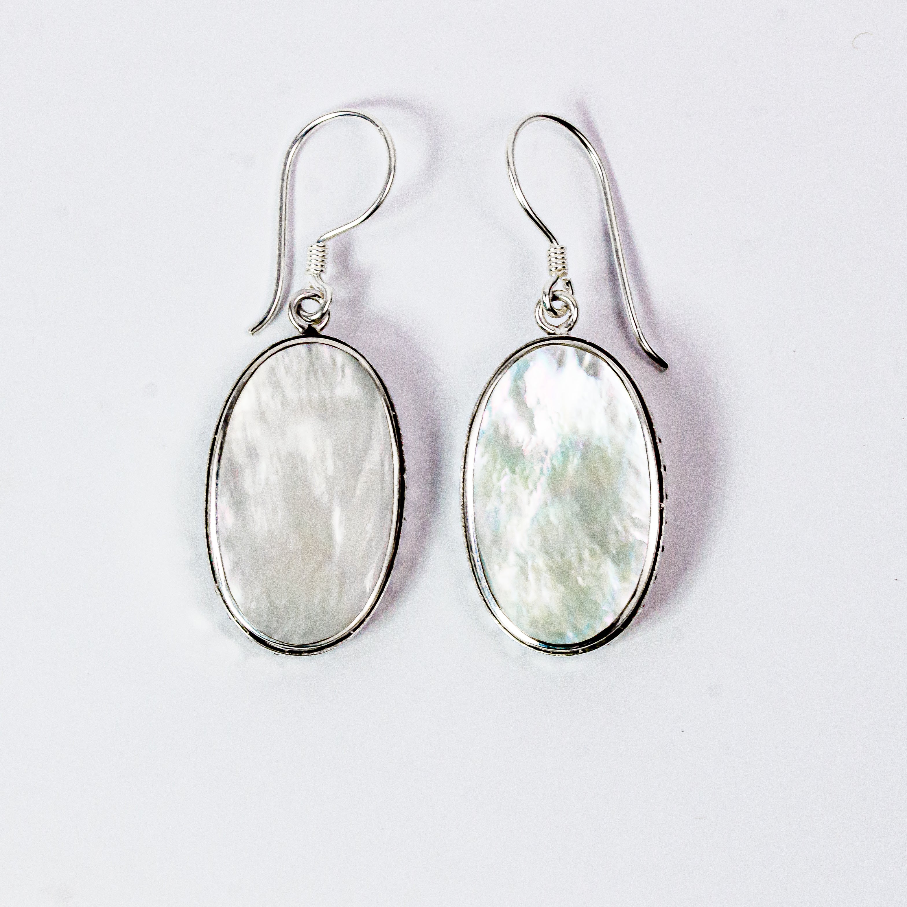 Enchanting Bali Handmade earring in Mother of Pearl and Sterling Silver