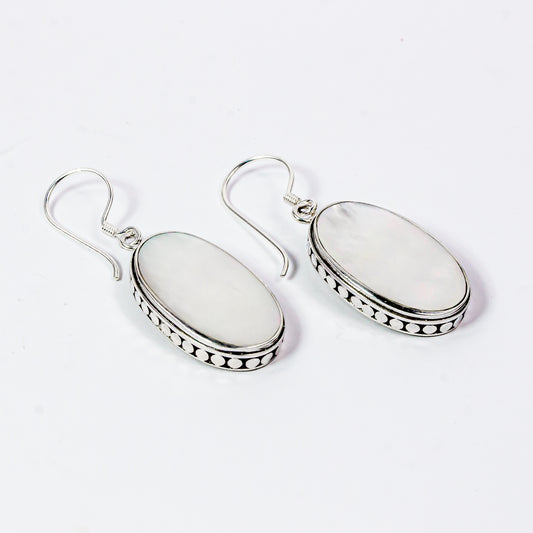 Enchanting Bali Handmade earring in Mother of Pearl and Sterling Silver