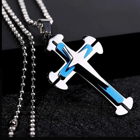 Cross Pendant Necklace in Stainless Steel