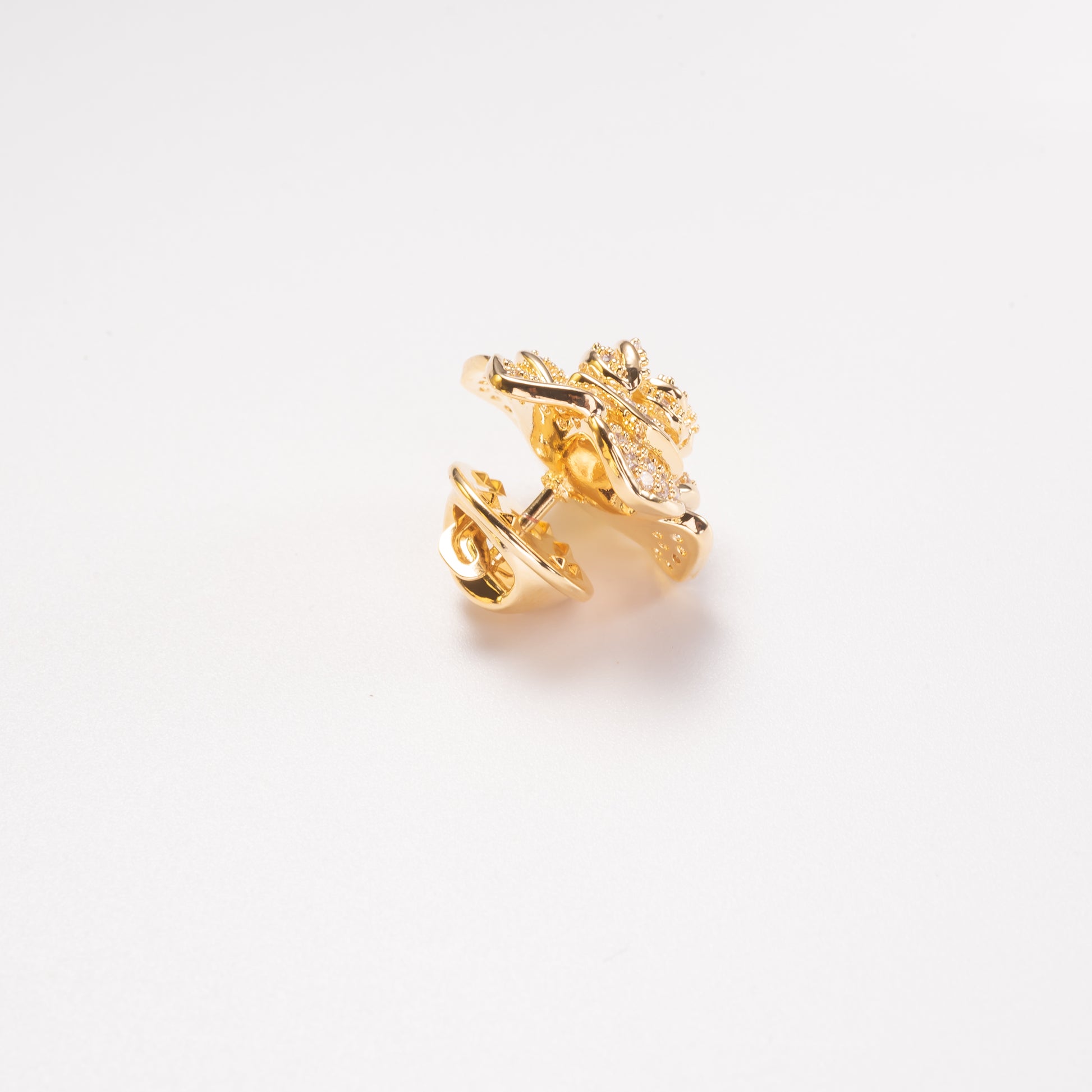 Pair of gold earring