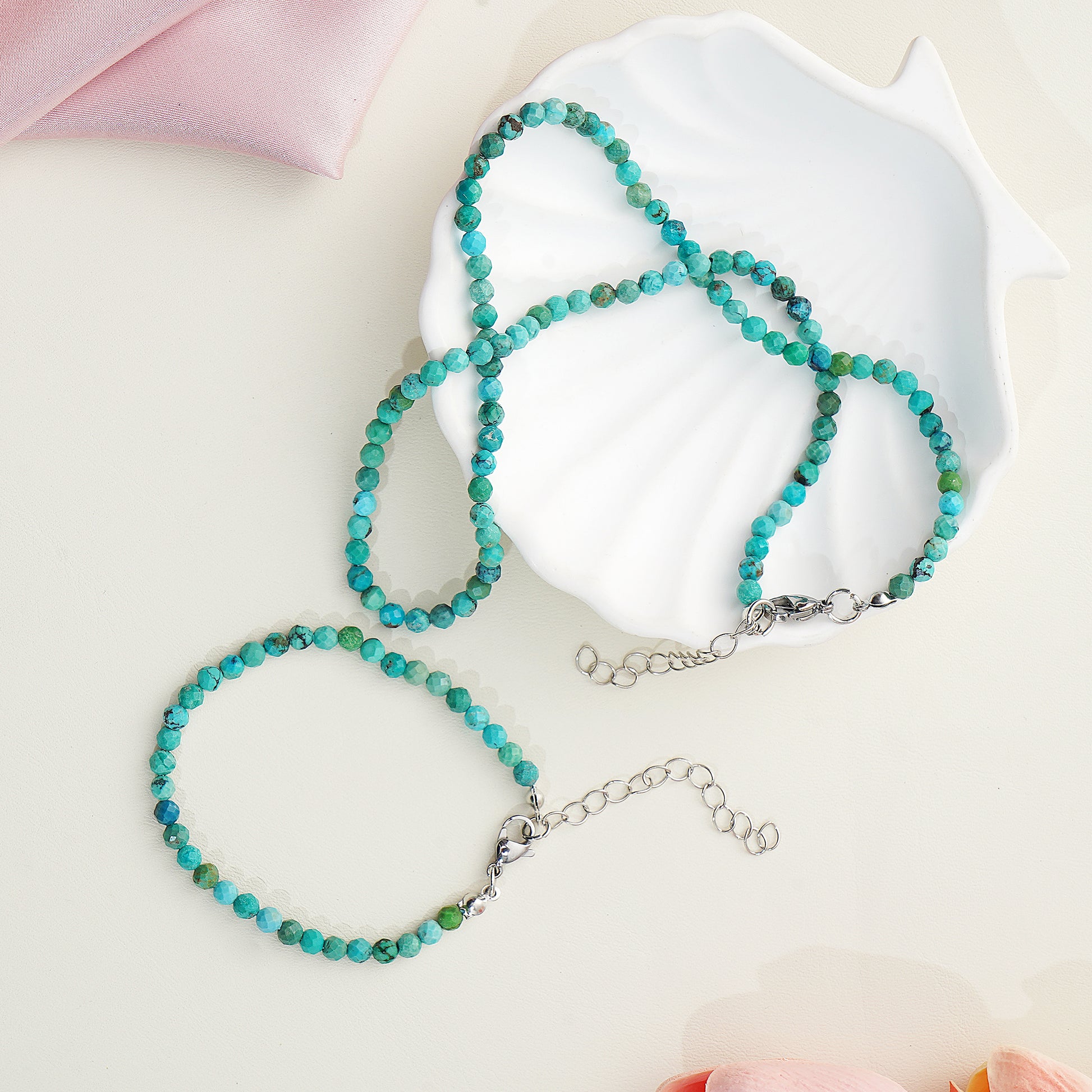 Turquoise beaded necklace and bracelet