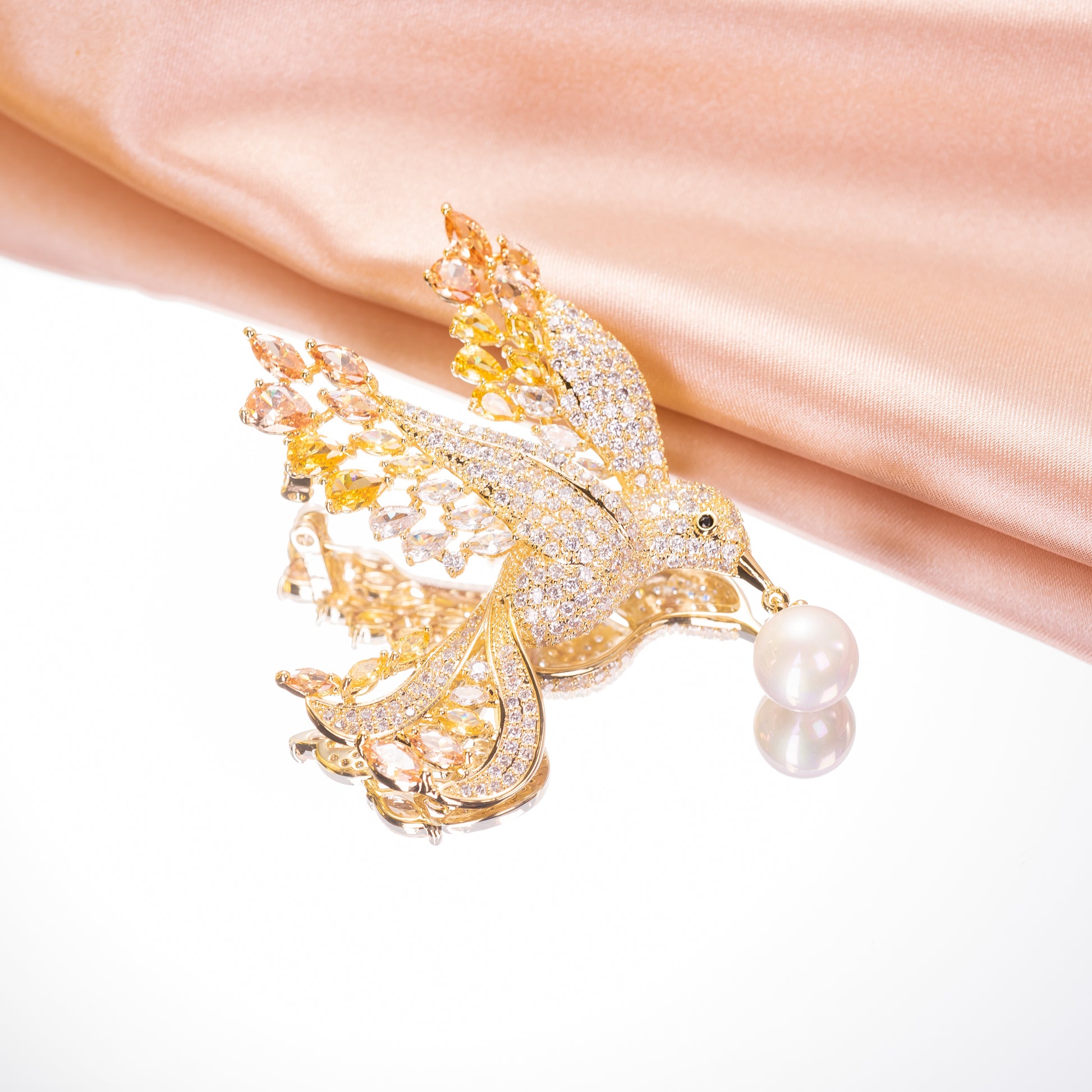 gold dove brooch pin